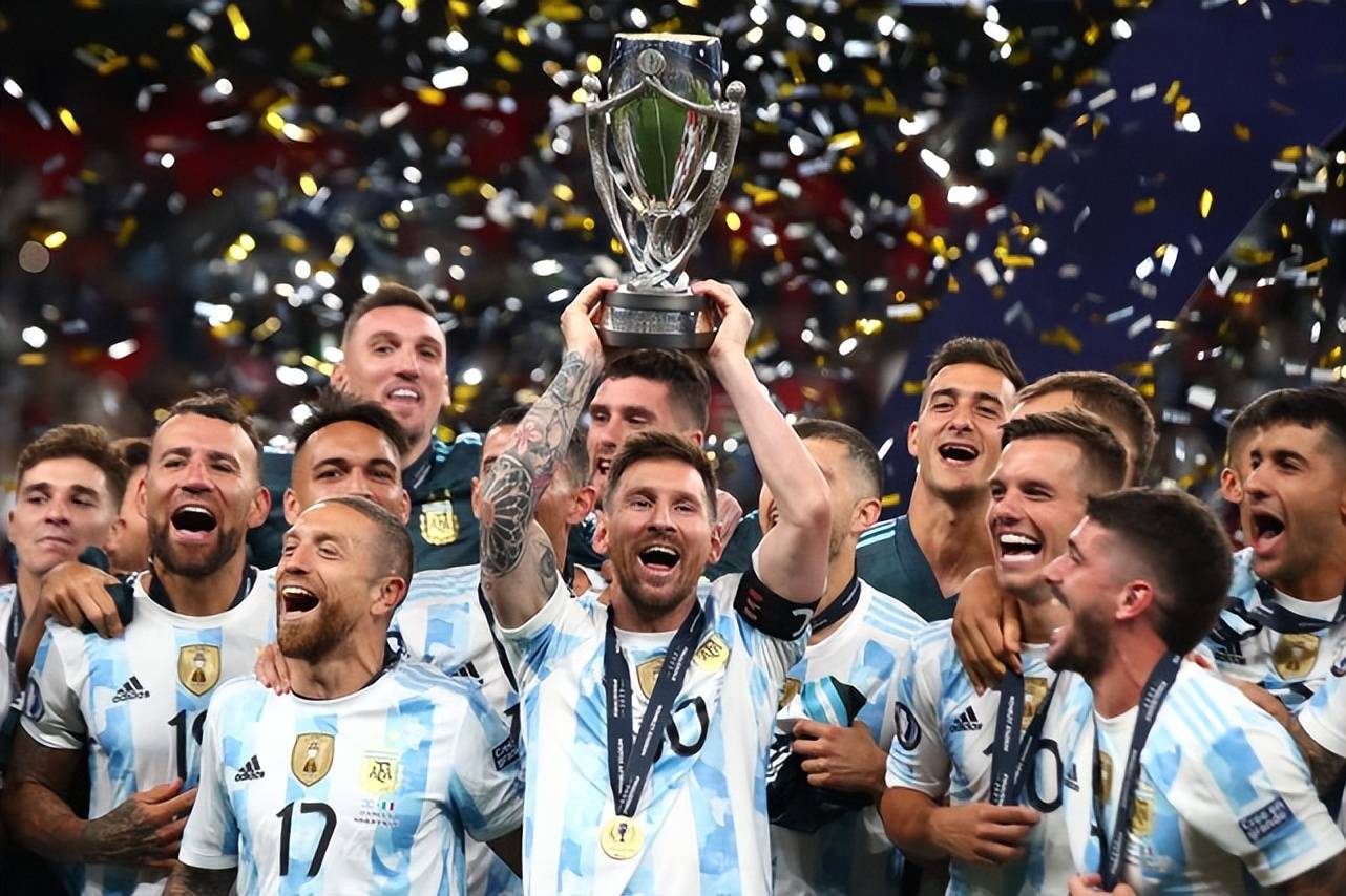 开云体育网页版登录入口-阿根廷球队在南美洲锦标赛上夺冠，全队欢呼