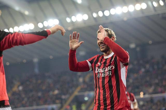 乌迪内斯大败佛罗伦萨，势如破竹