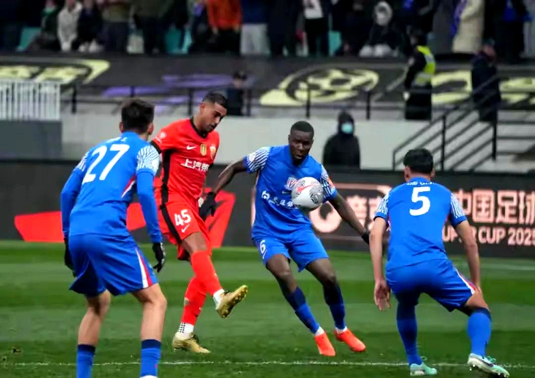 开云体育app下载-意外受伤！球队核心缺阵，挑战何等困难？