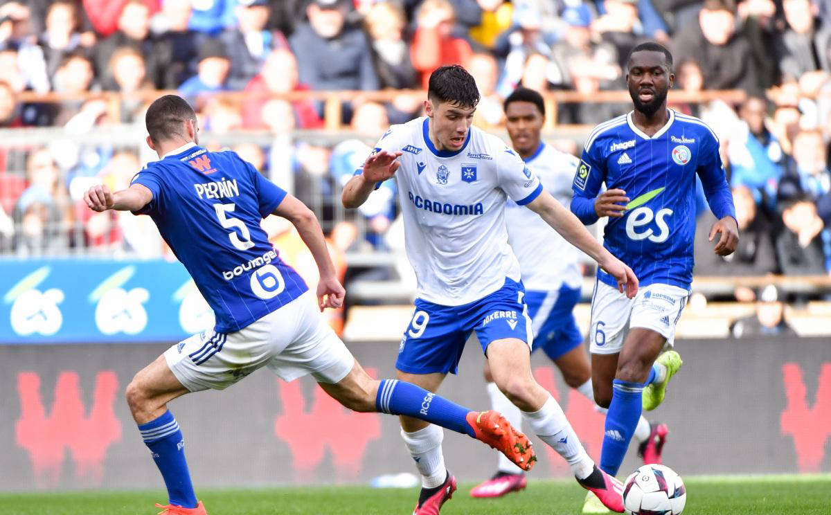 包含斯特拉斯堡在最新一场比赛中失利的词条 包含斯特拉斯堡在最新一场比赛中失利的词条