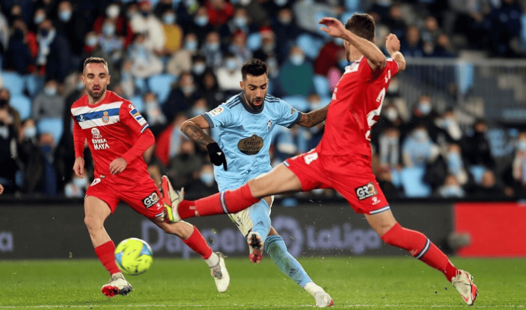 包含瓦伦西亚主场取胜，终结赫塔费不败纪录的词条