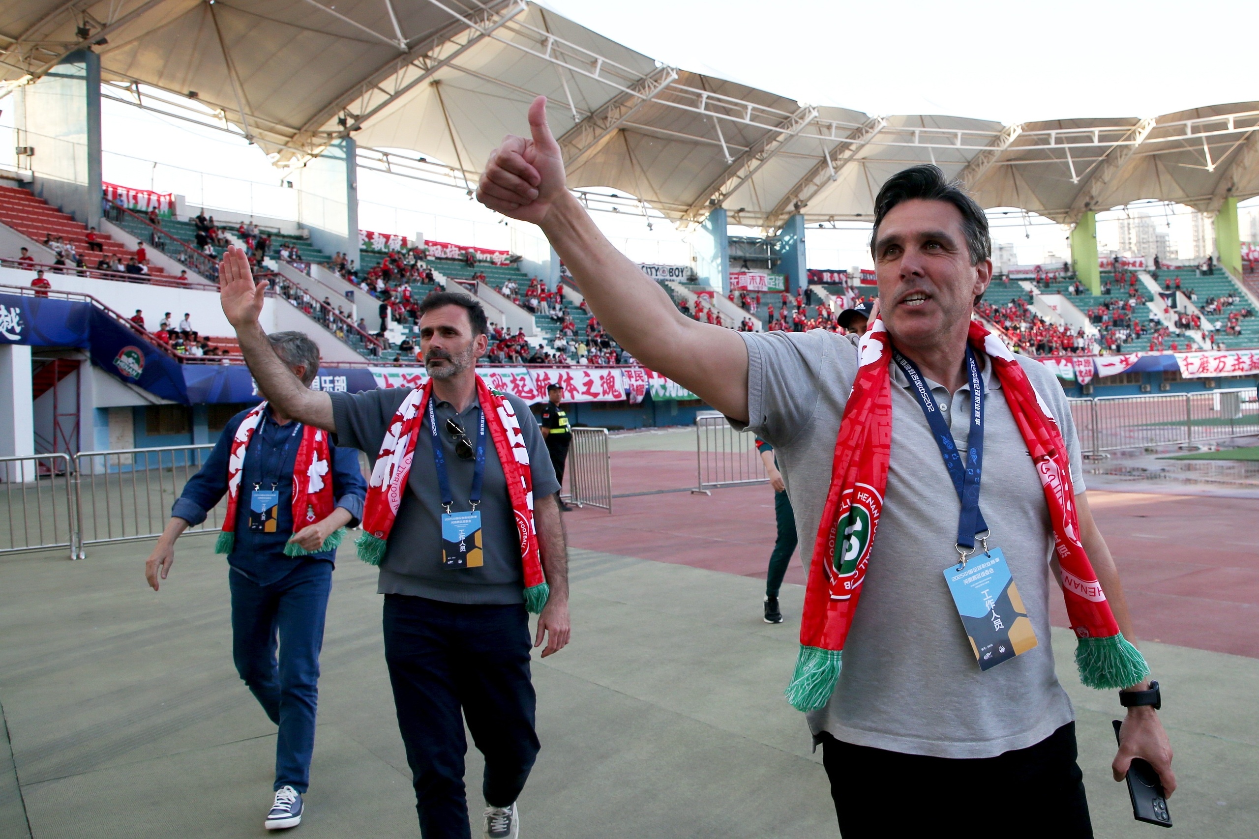 开云体育网页版-包含球队的团队合作精神让他们在比赛中取得了连胜的词条