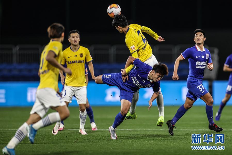 开云体育官网-包含江苏苏宁奋力一搏，主场对阵上海绿地申花力争全取三分的词条