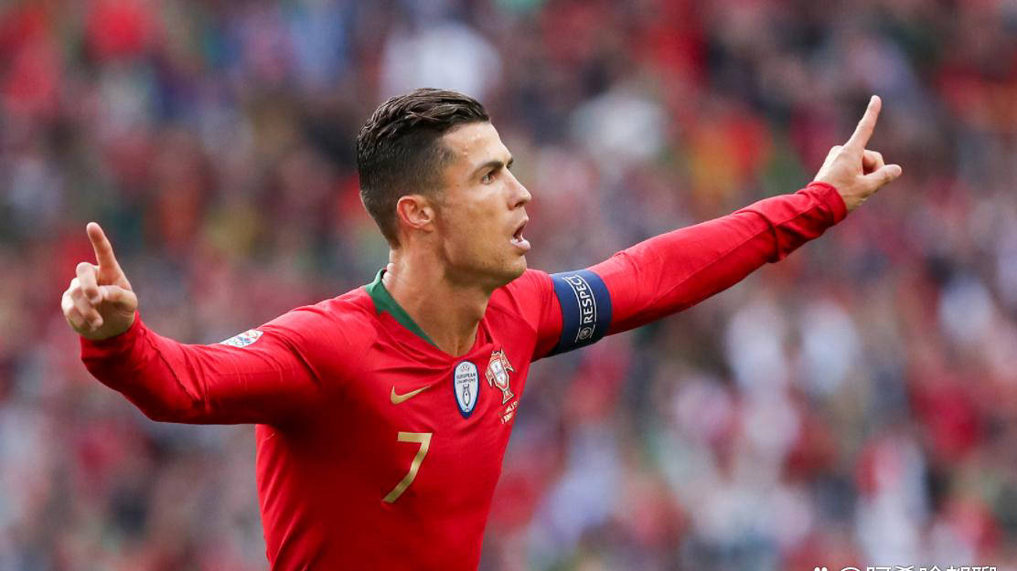 包含葡萄牙明星继续在俱乐部比赛中射门得分的词条