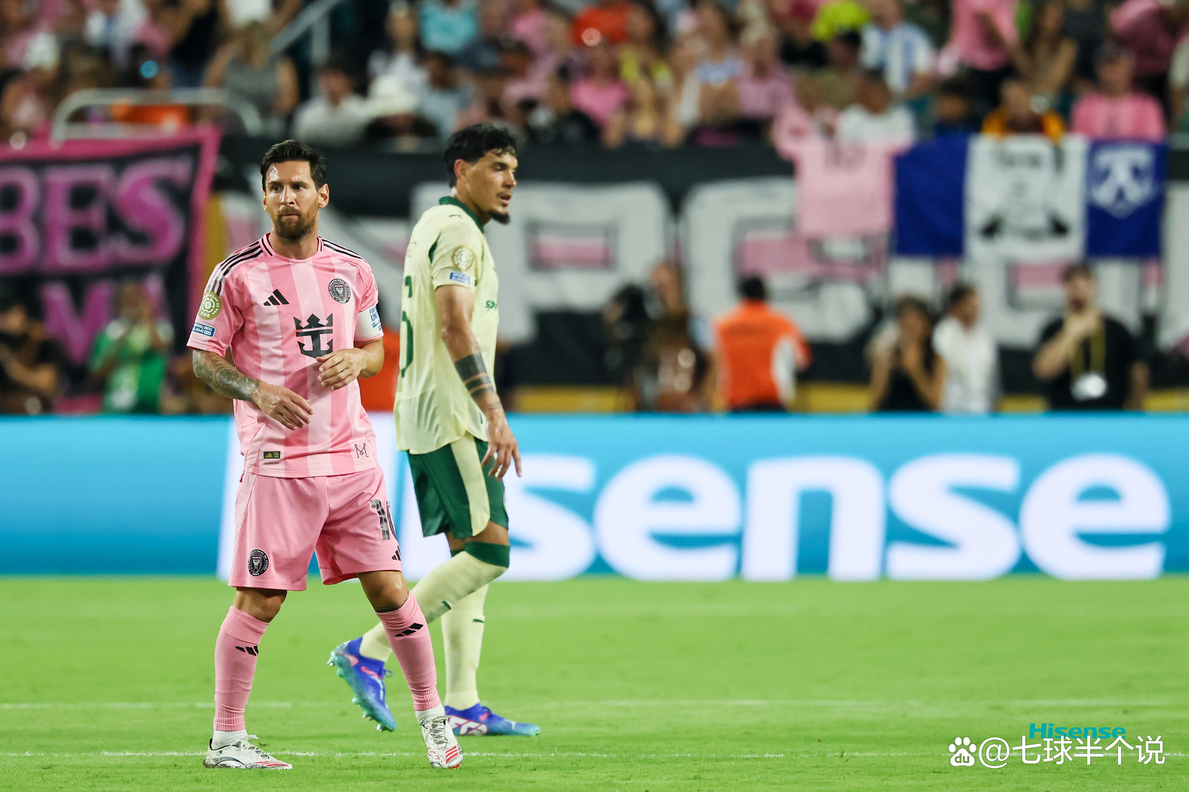 开云体育app下载-巴黎前锋梅开二度，成功晋级八强