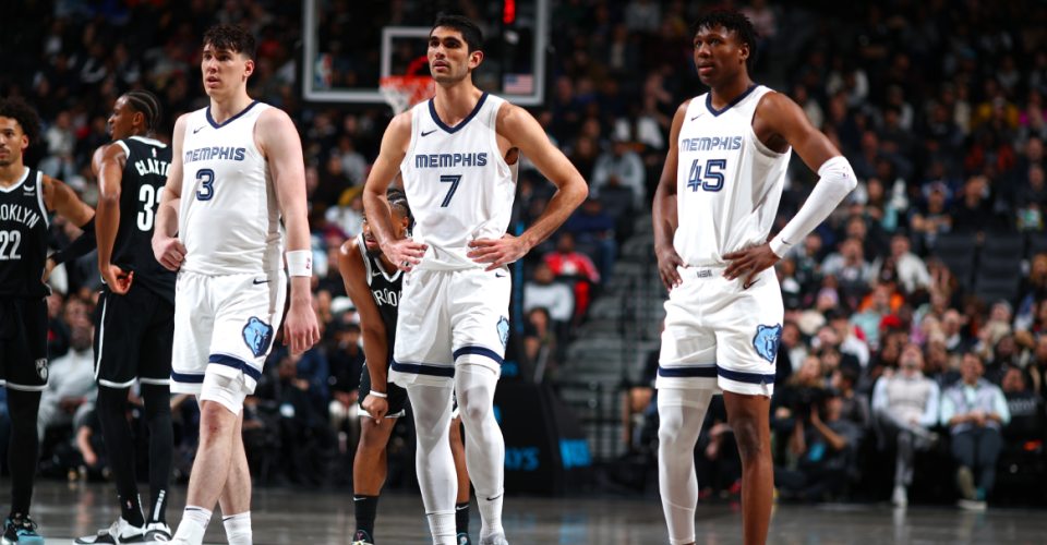 开云体育app下载-篮网险胜灰熊，摆脱低迷